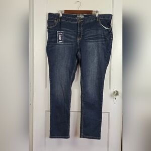 NWT Reign by Deb Skinny Jeans Size 22 Short